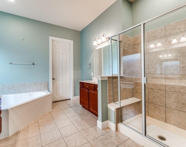 4652 Phillip Drive - Photo Thumbnail 15