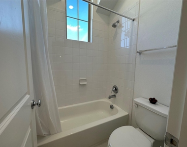358 Somerville Drive - Photo Thumbnail 20