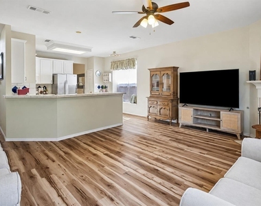 11379 Lockshire Drive - Photo Thumbnail 11