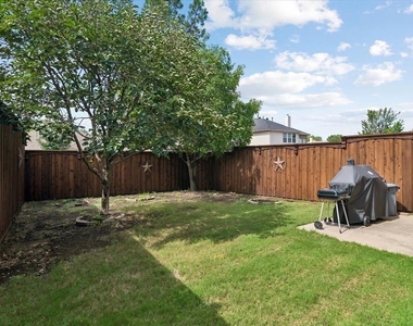 11379 Lockshire Drive - Photo Thumbnail 26