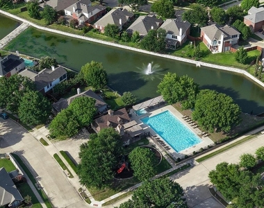 11379 Lockshire Drive - Photo Thumbnail 29