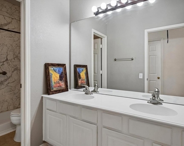 11379 Lockshire Drive - Photo Thumbnail 21