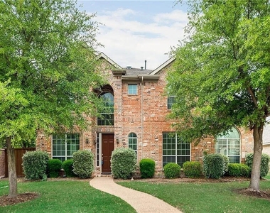 9304 Regal Oaks Drive - Photo Thumbnail 1