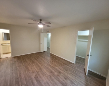 2626 Dove Meadow Drive - Photo Thumbnail 19