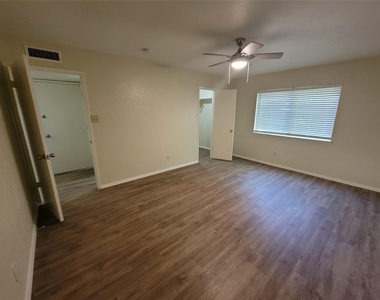 2626 Dove Meadow Drive - Photo Thumbnail 16