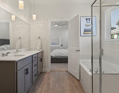 4125 Fern Loop - Photo Thumbnail 15