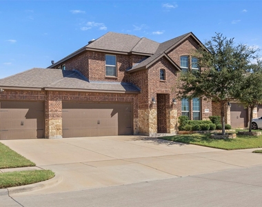 4125 Fern Loop - Photo Thumbnail 2