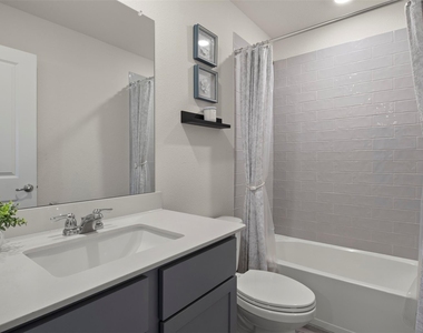 4125 Fern Loop - Photo Thumbnail 25