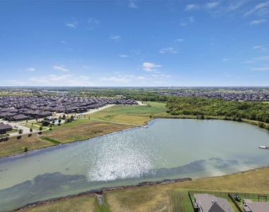 4125 Fern Loop - Photo Thumbnail 36