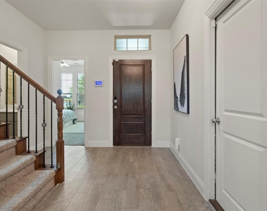 4125 Fern Loop - Photo Thumbnail 3