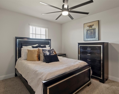 4125 Fern Loop - Photo Thumbnail 26