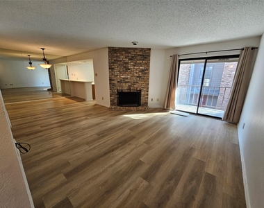 15221 Berry Trail - Photo Thumbnail 1