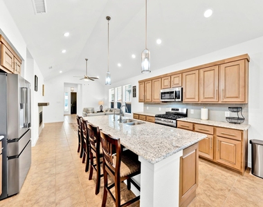3928 Bison Lane - Photo Thumbnail 5