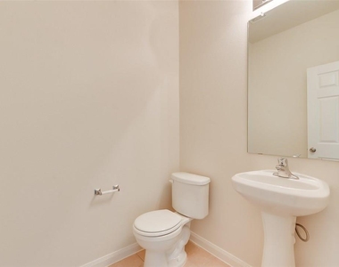 215 Silverleaf Drive - Photo Thumbnail 29