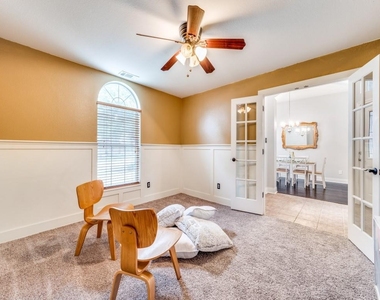 5604 Parkplace Drive - Photo Thumbnail 4