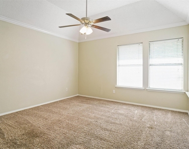 1109 W Hills Terrace - Photo Thumbnail 7