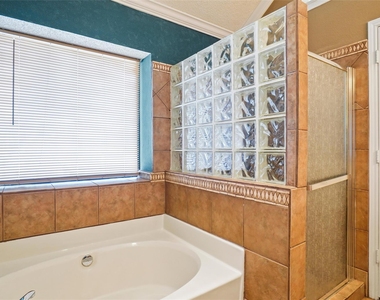 1109 W Hills Terrace - Photo Thumbnail 11
