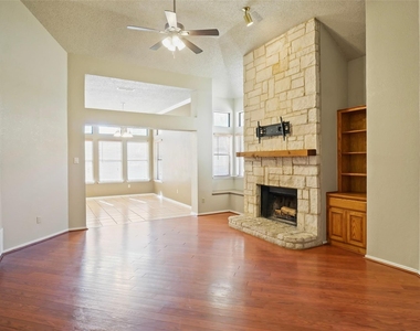 1109 W Hills Terrace - Photo Thumbnail 1