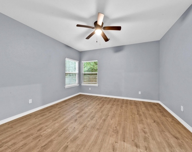 2909 S Scullin Avenue - Photo Thumbnail 16