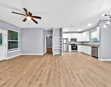 2909 S Scullin Avenue - Photo Thumbnail 4