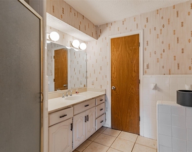 4320 Hickox Road - Photo Thumbnail 23