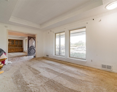 4320 Hickox Road - Photo Thumbnail 3