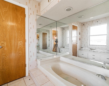4320 Hickox Road - Photo Thumbnail 27