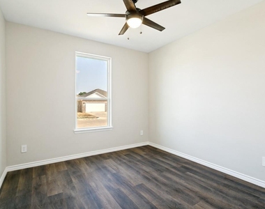 1426 Brushy Creek Drive - Photo Thumbnail 15