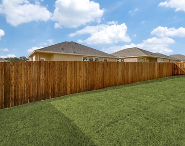 1426 Brushy Creek Drive - Photo Thumbnail 2