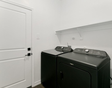 1426 Brushy Creek Drive - Photo Thumbnail 14
