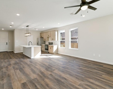 1426 Brushy Creek Drive - Photo Thumbnail 9