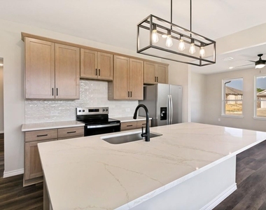 1428 Brushy Creek Drive - Photo Thumbnail 7