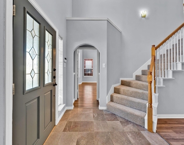 17935 Mary Margaret Street - Photo Thumbnail 10