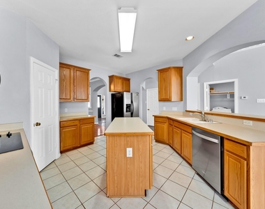 17935 Mary Margaret Street - Photo Thumbnail 17