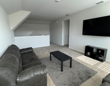 16721 Porterfield Lane - Photo Thumbnail 25