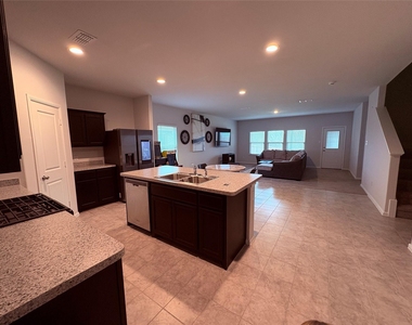 16721 Porterfield Lane - Photo Thumbnail 14