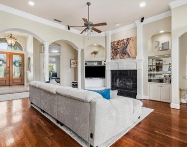 8200 Edgemont Court - Photo Thumbnail 12