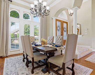 8200 Edgemont Court - Photo Thumbnail 5