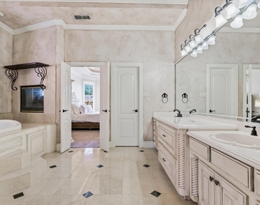 8200 Edgemont Court - Photo Thumbnail 21