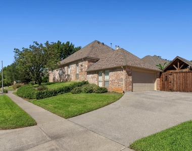 8200 Edgemont Court - Photo Thumbnail 36