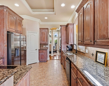 8200 Edgemont Court - Photo Thumbnail 11