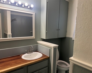 514 W Ridgewood Drive - Photo Thumbnail 12