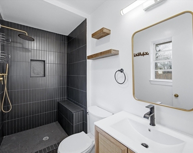 514 W Ridgewood Drive - Photo Thumbnail 10