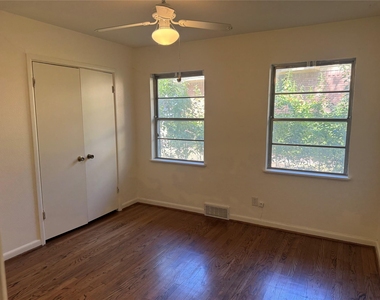 514 W Ridgewood Drive - Photo Thumbnail 14