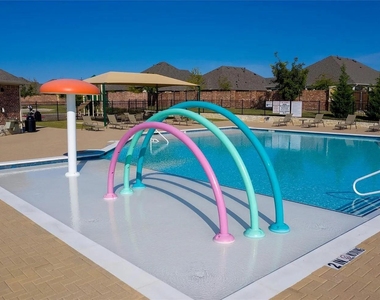 3340 Sorghum Way - Photo Thumbnail 11