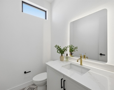 4635 Manett Street - Photo Thumbnail 16