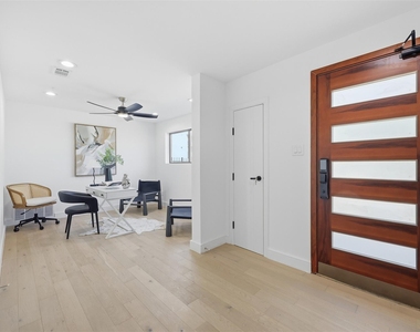 4635 Manett Street - Photo Thumbnail 2