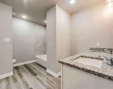 1118 Oak Drive - Photo Thumbnail 17
