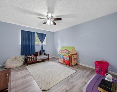 129 Texas Avenue - Photo Thumbnail 12