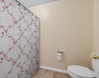 129 Texas Avenue - Photo Thumbnail 10